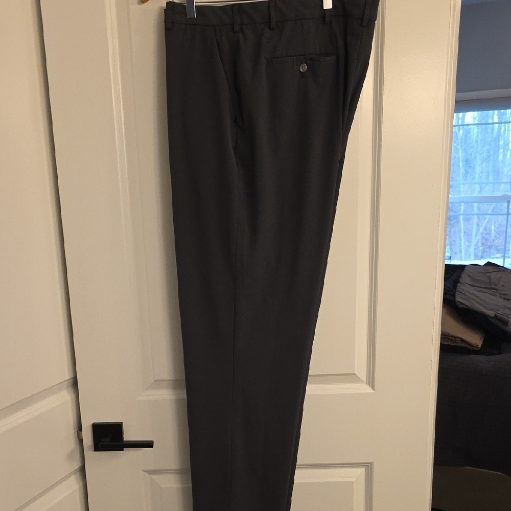 Van Heusen Men's Dark Charcoal Dress Pants